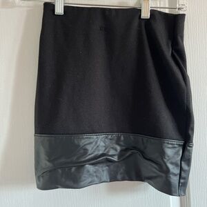Black short skirt with faux leather edges